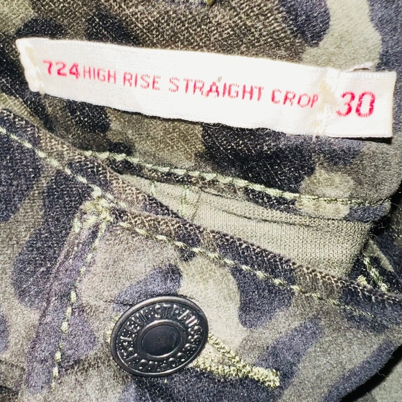 👖Levi's Sculpt 724 High Rise Cropped Velvet 'Jeans' | Size 30W (10) | NWT | $40 - Picture 6 of 8